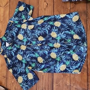 NWT-Old Navy Short- Sleeve Shirt